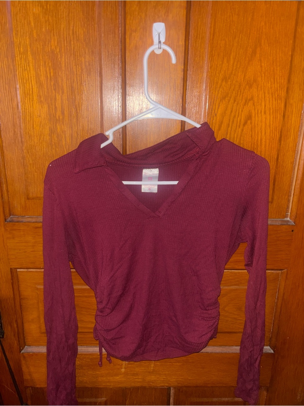 No Boundaries Burgundy V-Neck Long Sleeve Hooded Pullover